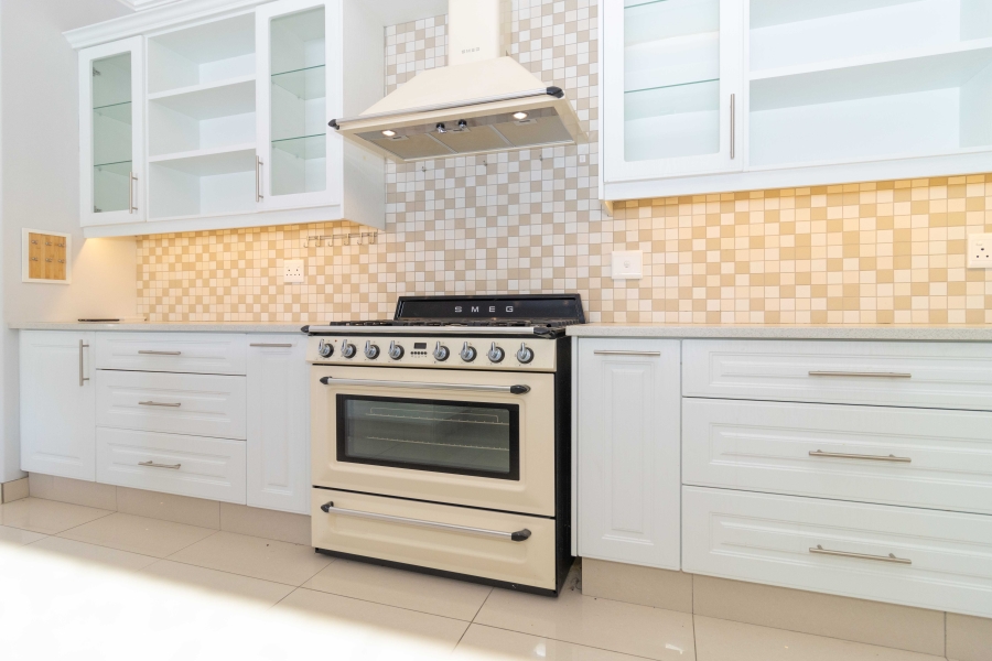 5 Bedroom Property for Sale in Val De Vie Estate Western Cape